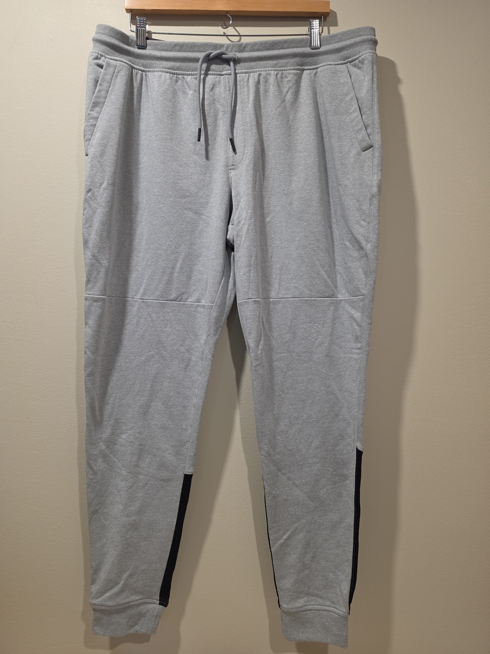 NWT Under Armour Men XXL Joggers